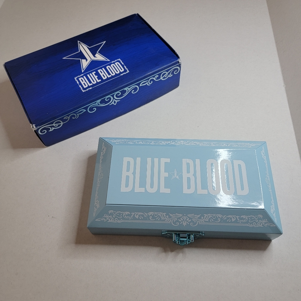 Blue blood palette
